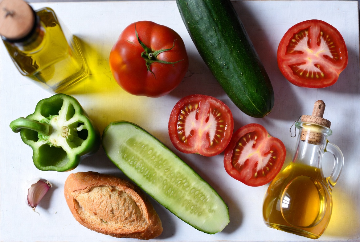 La huerta en la mesa: ingredientes para el gazpacho perfecto